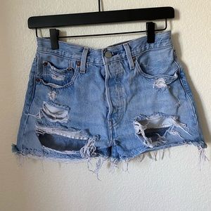 Levi’s Fault Line denim shorts